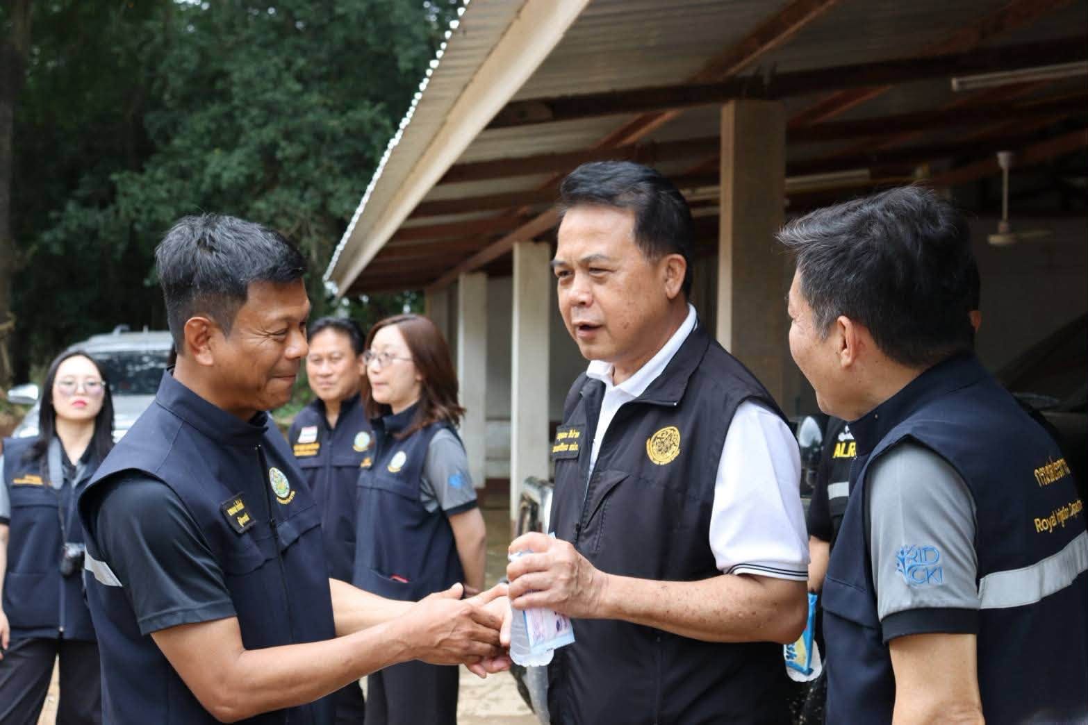 title - ส.ป.ก. ร่วมคณะ รมช.เกษตรฯ ลงพื้นที่น่าน ติดตามสถานการณ์อุทกภัย เร่งแผนเยียวยาฟื้นฟูเกษตรกร